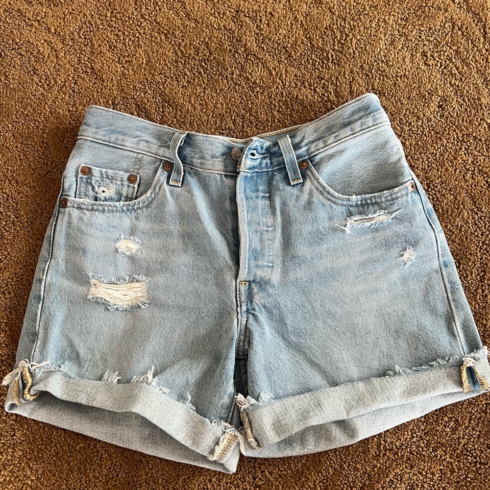 Levi’s 501 Cuffed Shorts